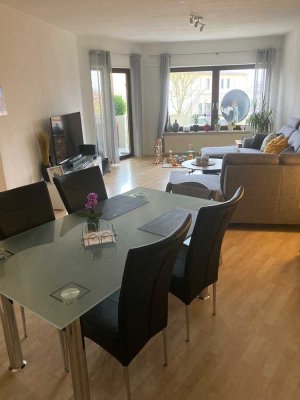 Freundliche und gepflegte 3-Zimmer-Wohnung mit Balkon und Einbauküche in Dornstadt