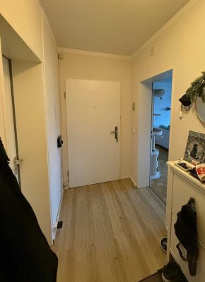 Wohnung mit Balkon und Einbauküche in Germering