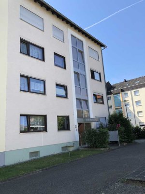 Gemütliche 2-Zimmer-Wohnung mit Balkon und Garage in Schwetzingen