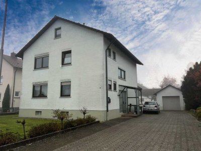 Einfamilienhaus mit großem Grundstück und Gestaltungsmöglichkeiten