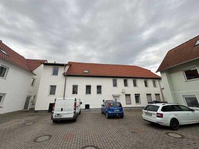 Attraktive, vollständig renovierte 3-Zimmer-Wohnung zur Miete in Seegebiet