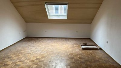 Dachgeschosswohnung in der Stadtmitte