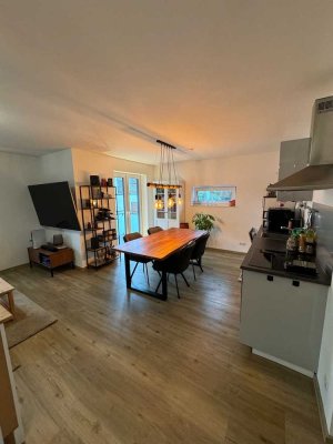 Moderne 3 Zimmerwohnung mit Balkon