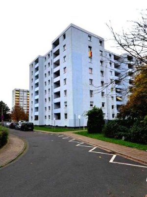 Attraktive 2. Zimmerwohnung mit Balkon in zentraler Lage von Bergheim