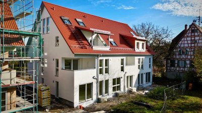 Erstbezug! Wunderschöne Gartenwohnung mit Küche in ruhiger Lage