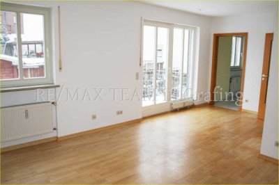 TOP-Single-Wohnung mit eleganter Einbauküche und Westbalkon, frei ab 01.02.2025