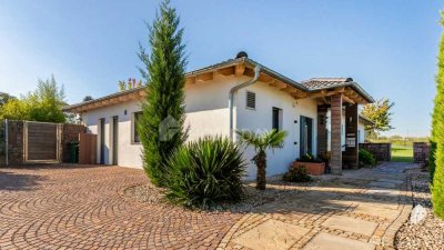 Moderner Bungalow mit toller Ausstattung und großem Garten in Walzbachtal