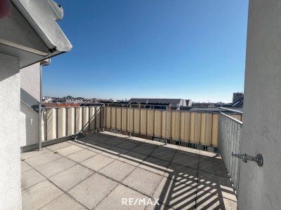 Dachgeschoss mit Terrasse- Top Zustand / ONLINE-TERMIN -BUCHEN / https://www.remax.at/1662-3023