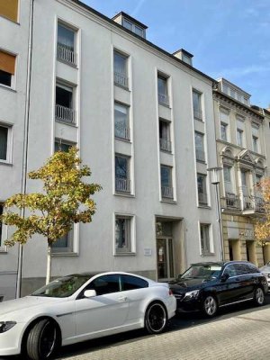 Provisionsfrei!  Freundliche 2 Zimmer Wohnung in seriösem Haus in RY-Mitte für maximal 2 Personen