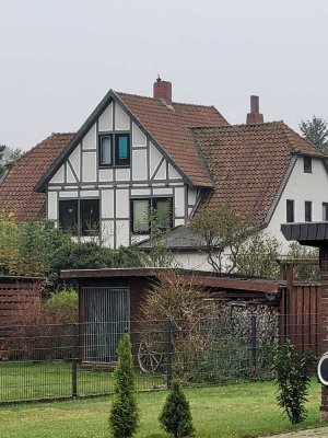 5-Familienhaus in Hambühren, kein Renovierungsstau, NME 31,000 €, Auf Wunsch 1 gr. Wohnung frei