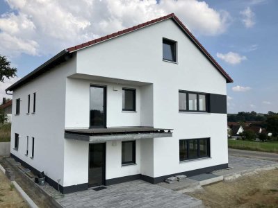 Neubau Obergeschosswohnung mit viel Platz