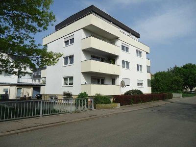 Schöne 2 Zimmer-Wohnung DG mit großzügiger Dachterrasse in Kehl - Sundheim
