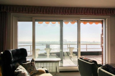 Unvergleichbarer Rheinblick, 4 Zimmer Terrassenwohnung auf der Emmericher Rheinpromenade