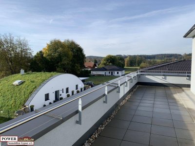 Traumhaftes Penthouse in Mattighofen: 4 Zimmer, Terrasse &amp; Luxus-Ausstattung!