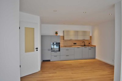 **Erstbezug schöne 3 -Zimmerwohnung mit Balkon im Zentrum von Prüm**