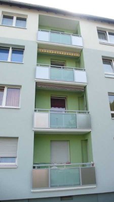 Schöne 2-Zimmer Wohnung in ruhiger Lage, TGL-Bad, sep. WC, Balkon