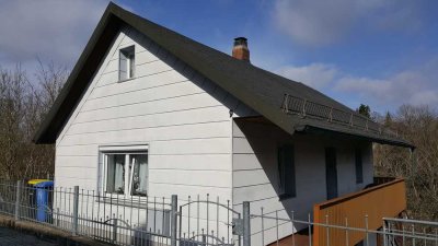 EFH mit Garage und schönem Garten im Herzen von Eckersdorf