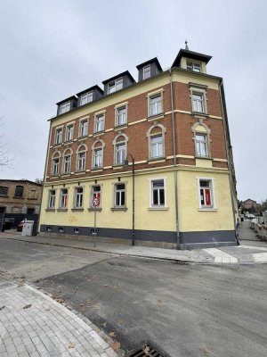 Lichtdurchflutete Dachgeschosswohnung mit Balkon