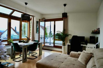 Penthouse-Feeling: Sonnige Wohnung mit Terrasse und Weitsicht