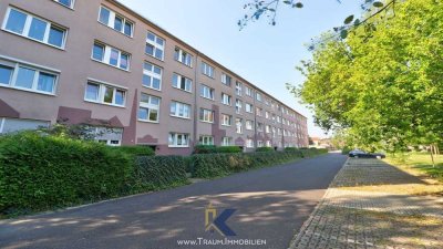 helle 2 Zi.-Whg. mit Balkon und PKW-Stellplatz