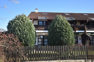 Perfektes Familiendomizil -
Gepflegtes Reiheneckhaus in Stadtrandlage von Weingarten