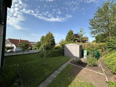 RESERVIERT! Helle 3-Zimmer Eigentumswohnung mit großem Garten und Garage