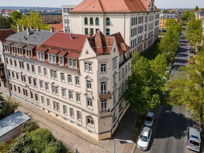 Lichtdurchflutete 2 - Zimmerwohnung in Trachenberge