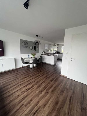 Neuwertiges 5-Zimmer-Haus mit Einbauküche in Meckenheim