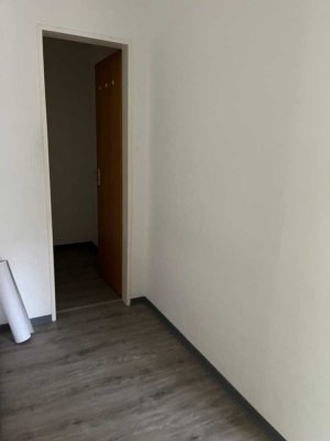 Geräumige 3 Zimmer Wohnung mit Blick ins Grüne