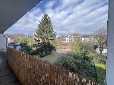 3 Zimmer, gr. Balkon mit Grünblick in Flingern-Nord, Garage möglich