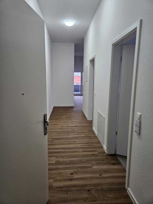 Stilvolle, neuwertige 2-Raum-Dachgeschosswohnung mit gehobener Innenausstattung mit EBK in Erlenbach