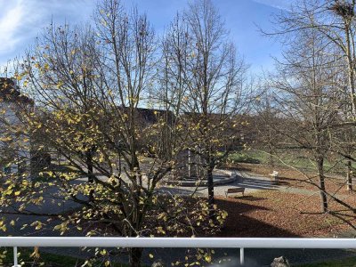 Traumhafte Terrassenwohnung mit drei Zimmern und Tiefgaragenstellplatz in Karlsfeld