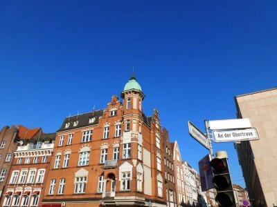 Sanierte Altbauwohnung mit Dachterrasse auf  der Altstadtinsel!