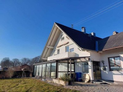 Großzügige Dachgeschosswohnung mit Balkon