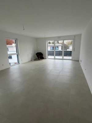 Exklusive 3-Zimmerwohnung mit Südbalkon, 1 TG-Stellplatz und 1  Pkw-Außenstellplatz