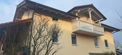 Ansprechende 3-Raum-DG-Wohnung mit Balkon in Schechen