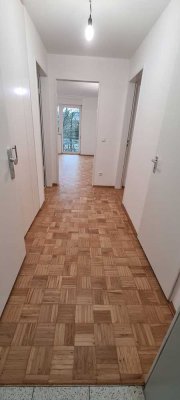 Senioren- und behindertengerechte Zweizimmerwohnung im Friedrichshof, Solingen.