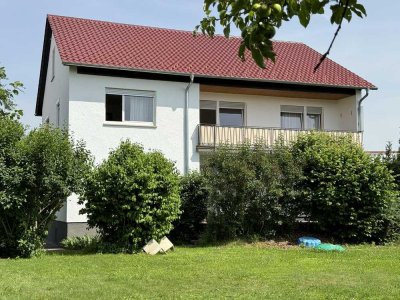 schöne, sonnige und sanierte 3,5 Zi-Wohnung in Trossingen mit Terrasse und großem Garten