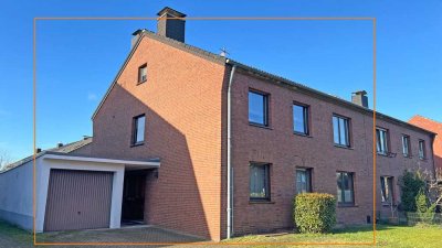 Zweifamilienhaus als Doppelhaushälfte in Hünxe-Bruckhausen – Viel Platz und Potenzial!