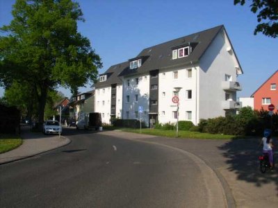 Brauweiler, 3 Zimmer Whg. 58,qm mit Balkon, Erstbezug nach Renovierung