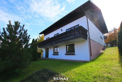 Teilsaniertes Ein- oder Zweifamilienhaus mit Aussicht und Ausbaumöglichkeiten!