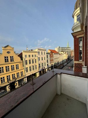 Modern sanierte 2 Zi.-Altbauwohnung mit Balkon auf der Lübecker Altstadtinsel