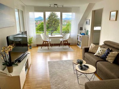 Schöne  2-Zimmer-Wohnung mit Ausblick, Balkon und EBK in Pliezhausen