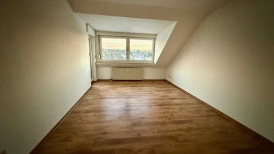 Helle Dachgeschosswohnung in MG-Rheydt