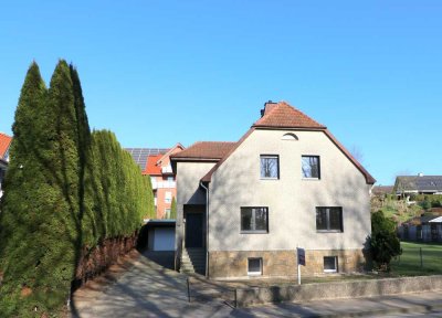 Umfangreich saniertes 1-2 Familienhaus mit großer Garage und tollem Garten in Löhne Gohfeld