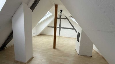 Wohnung über 4 Etagen mit EBK in Mössingen-Öschingen ink. Stellplatz und großem Balkon