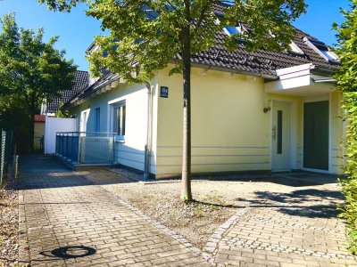 Absolut ruhig gelegene, barrierefreie 2 Zimmerwohnung mit Haus-im-Haus Charakter in Trudering