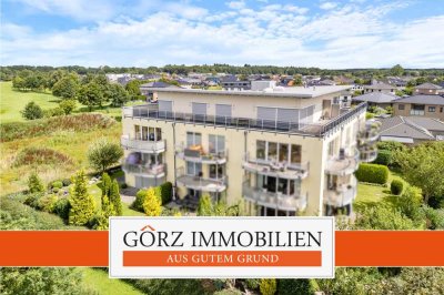 RESERVIERT - Traumwohnung mit Weitblick ins Grüne - Penthouse-Feeling mit TG-Stellplatz