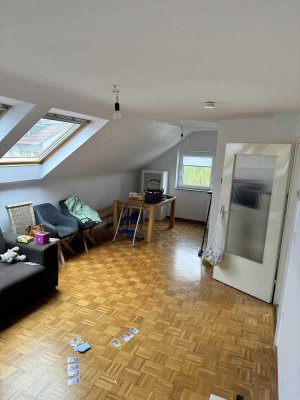 Modernisierte 3-Raum-Wohnung mit Einbauküche in Schwäbisch Hall