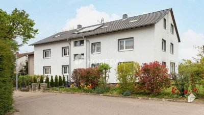 Gepflegte & helle Dachgeschosswohnung – 3 Zimmer, großer Balkon & Carport in ruhiger Lage